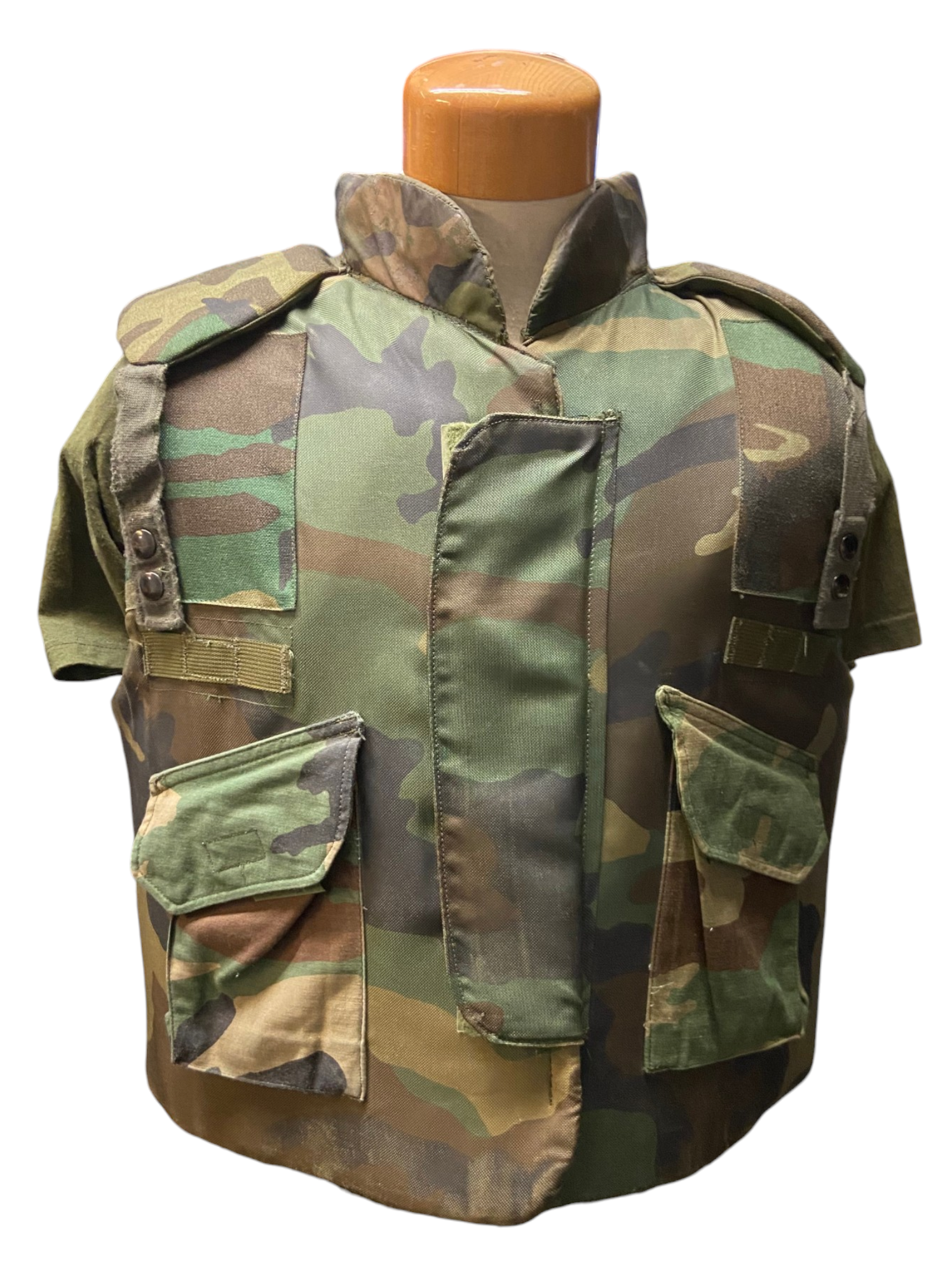 U.S. Armed Forces M81 Woodland PASGT Armor Vest W/ Manual