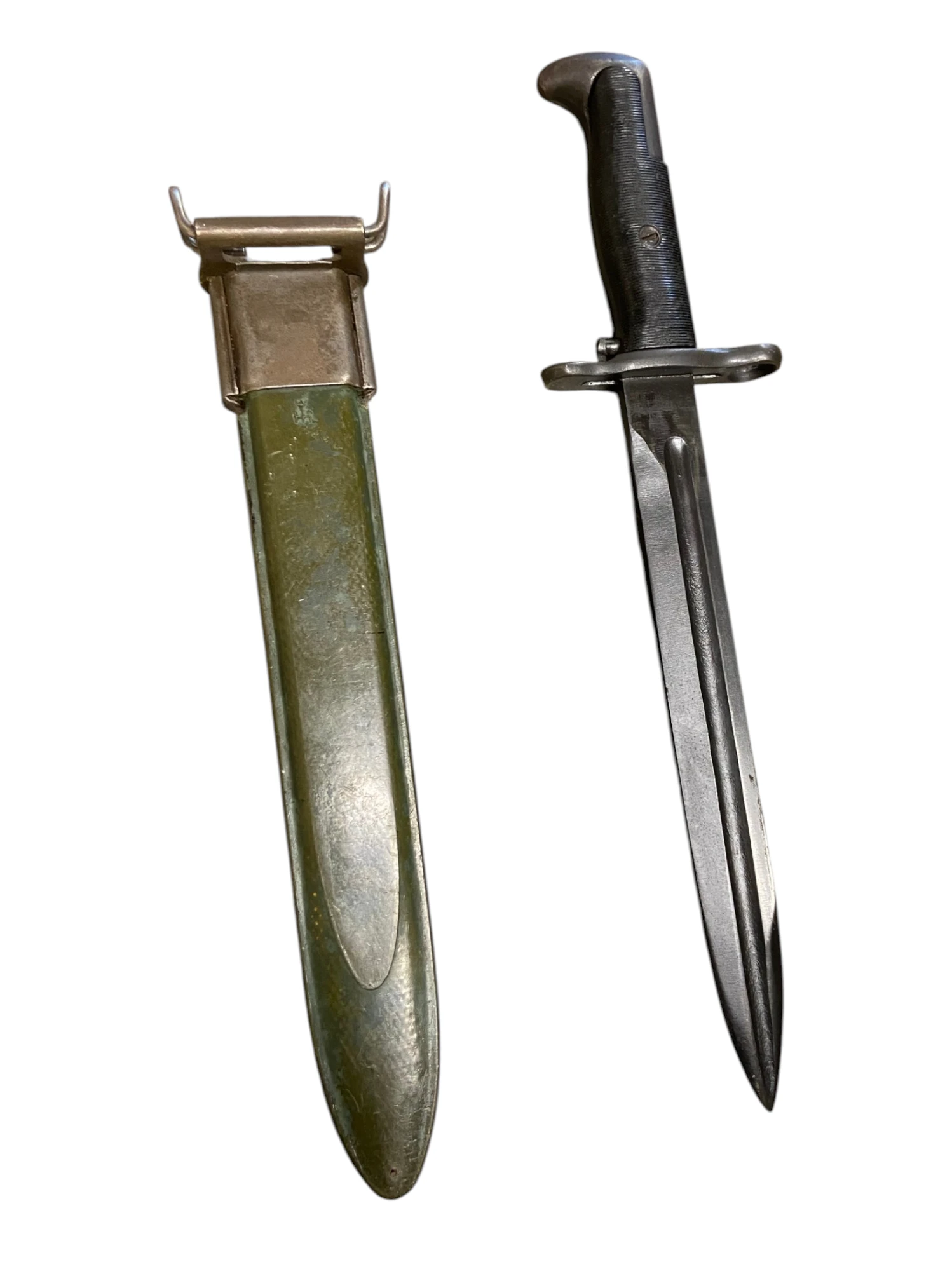 WW2 U.S. Army M1 Garand Bayonet & Scabbard - Dated 1943
