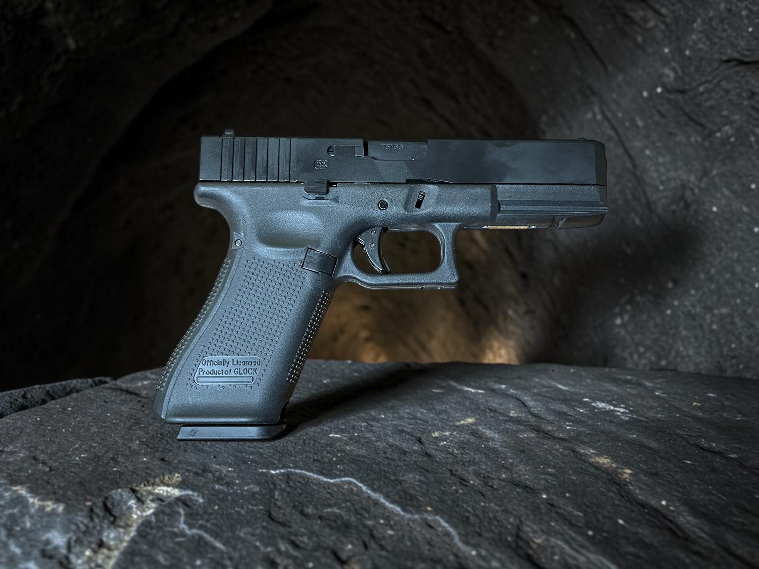 Umarex Fully Licensed GLOCK 17 Gen.5 Gas Blowback Airsoft Pistol - Used
