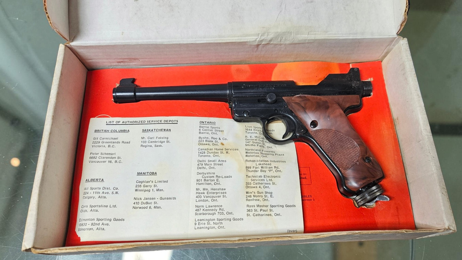 Vintage Crosman Mark 1 ~ Co2 .22 Cal Pellgun Air Pistol - USED