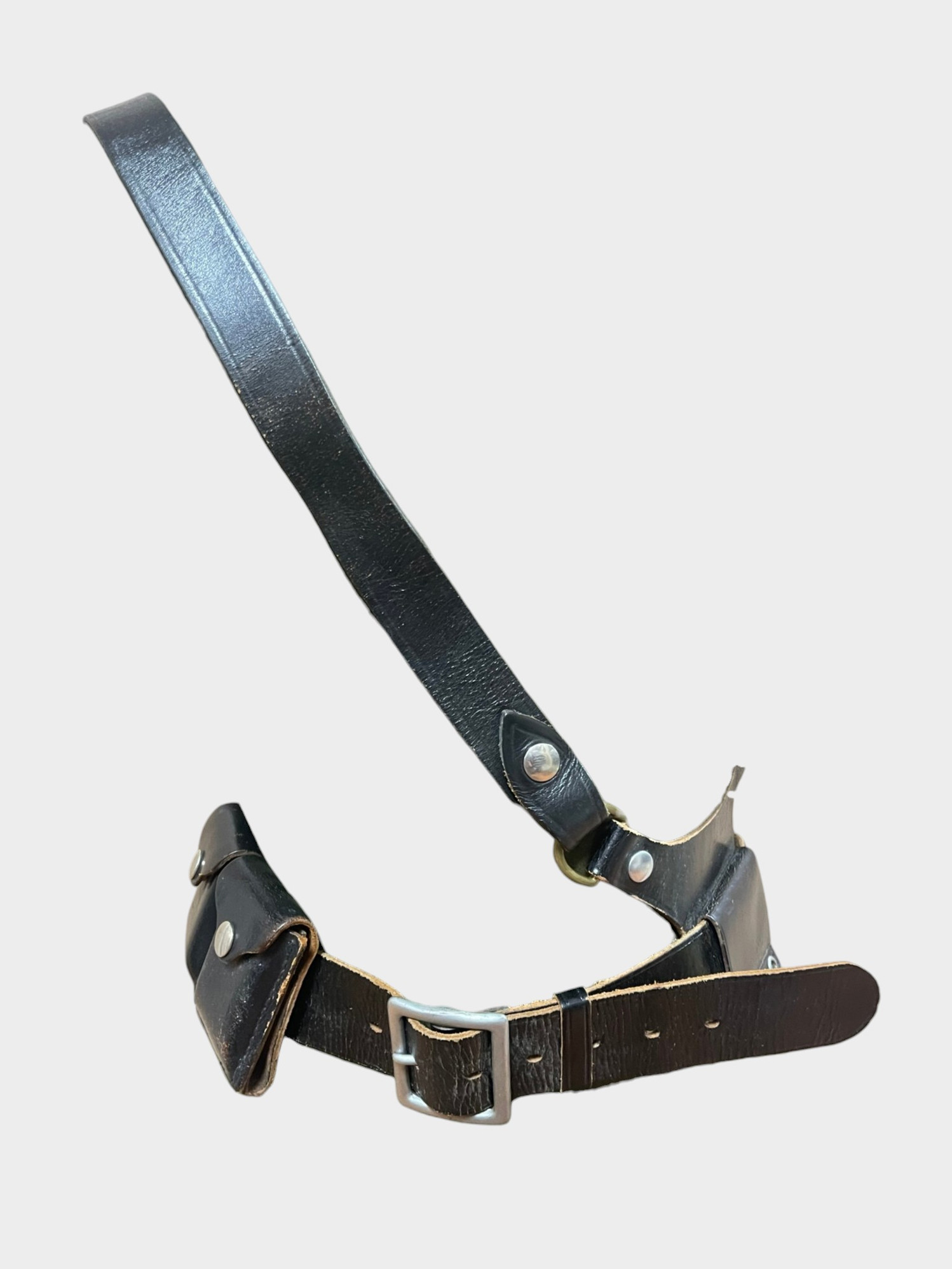 Original Vietnam era US MP Black belt w/ pouches Dated 1952