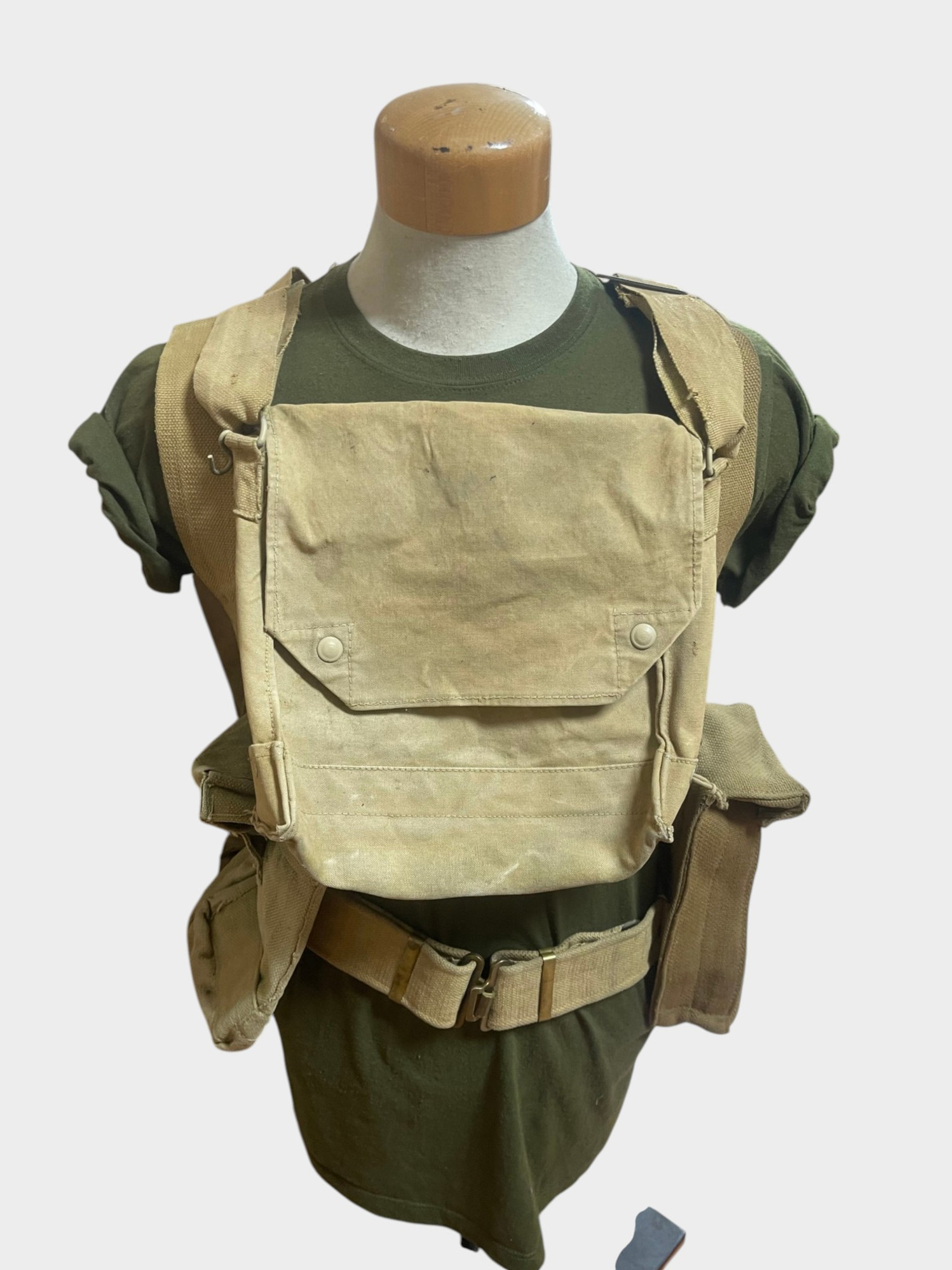 WW2 British P37 web set Dated 1942 and 1944