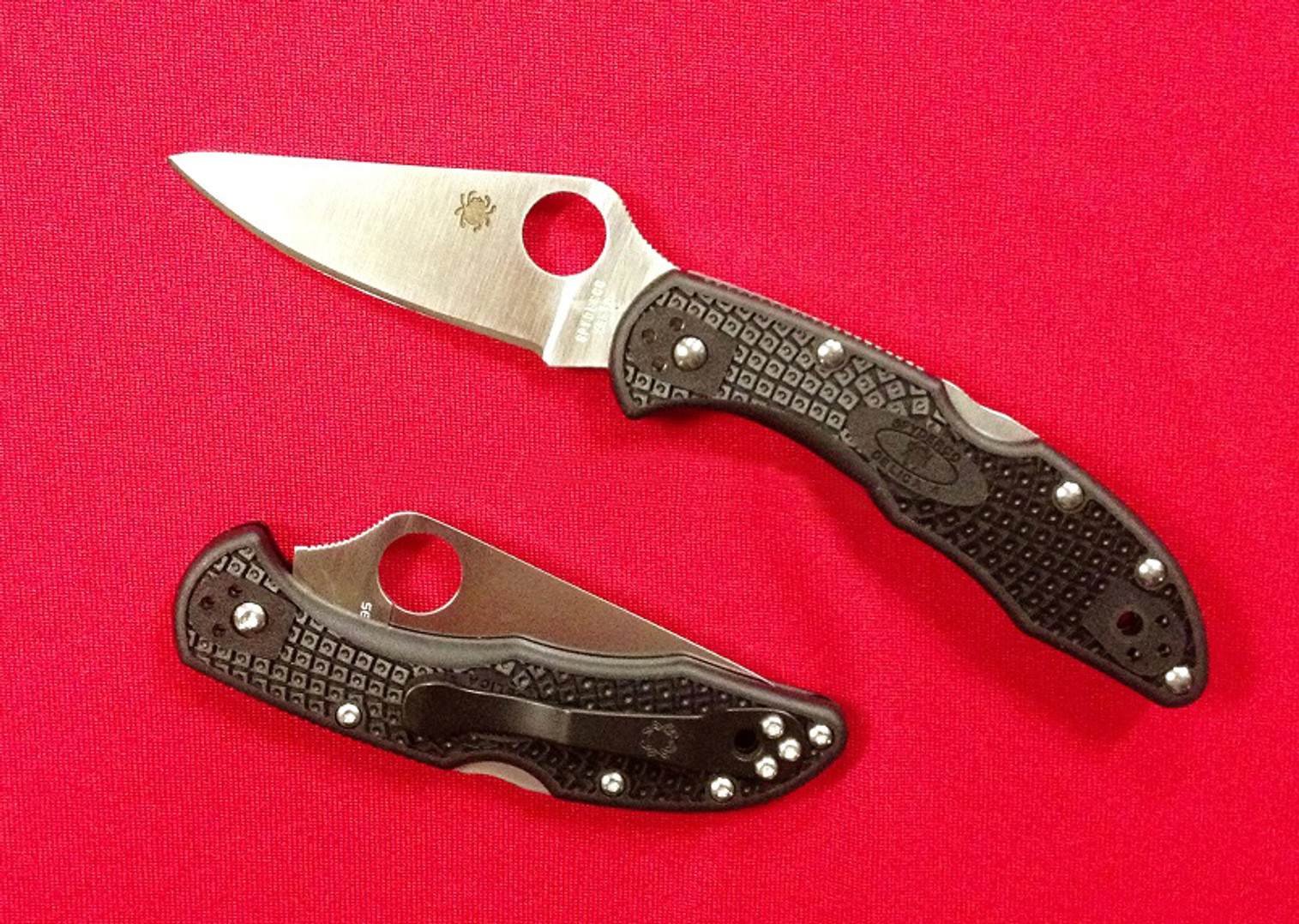 Spyderco C11FPBK Delica 4 Flat Ground Black FRN Handle