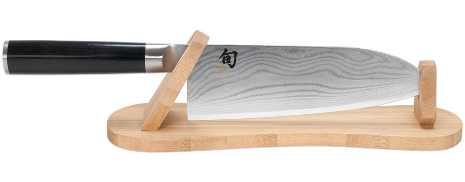 Shun DM717 Classic 7.5" Sumo Santoku w/ Bamboo Stand