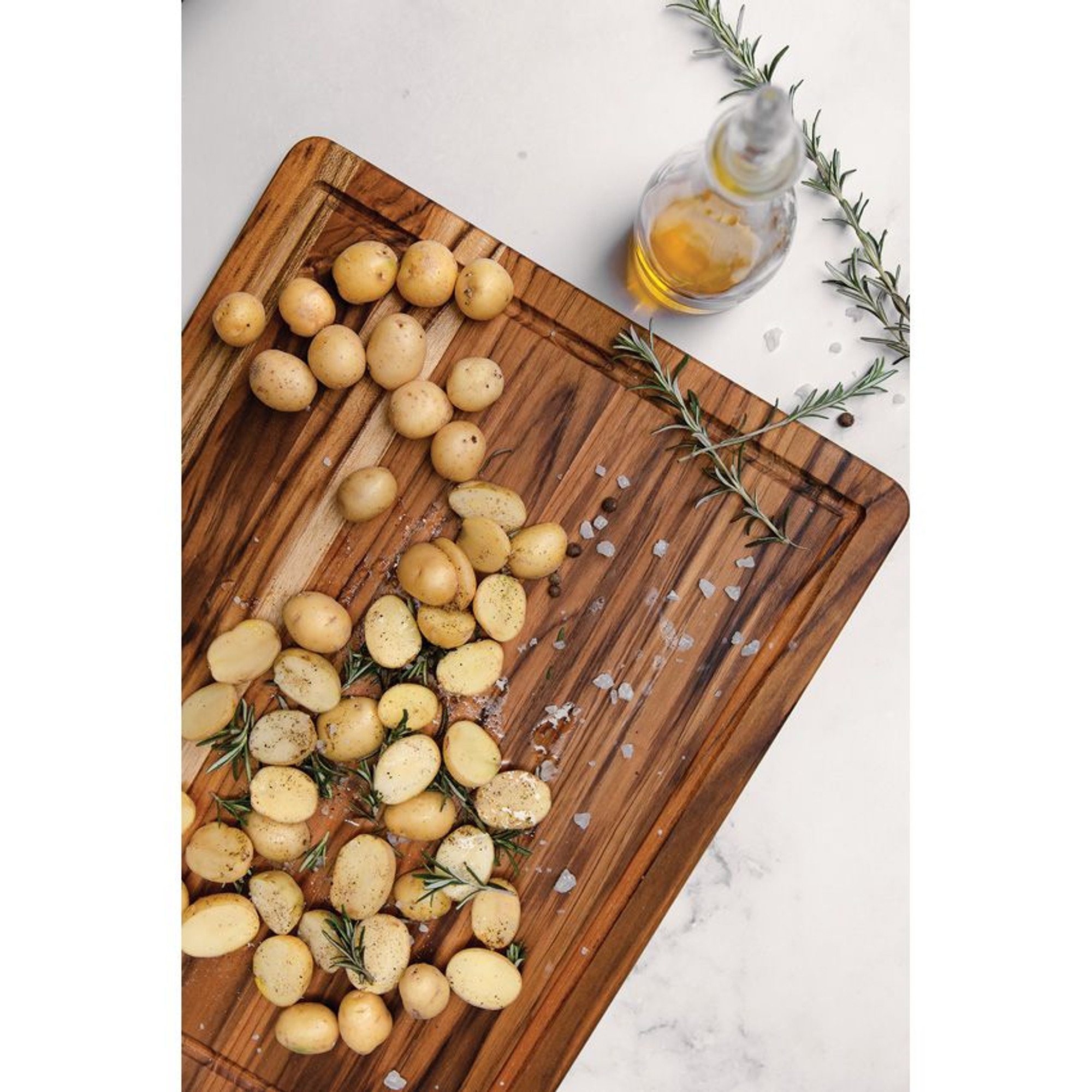 Thin and Light Cutting Board