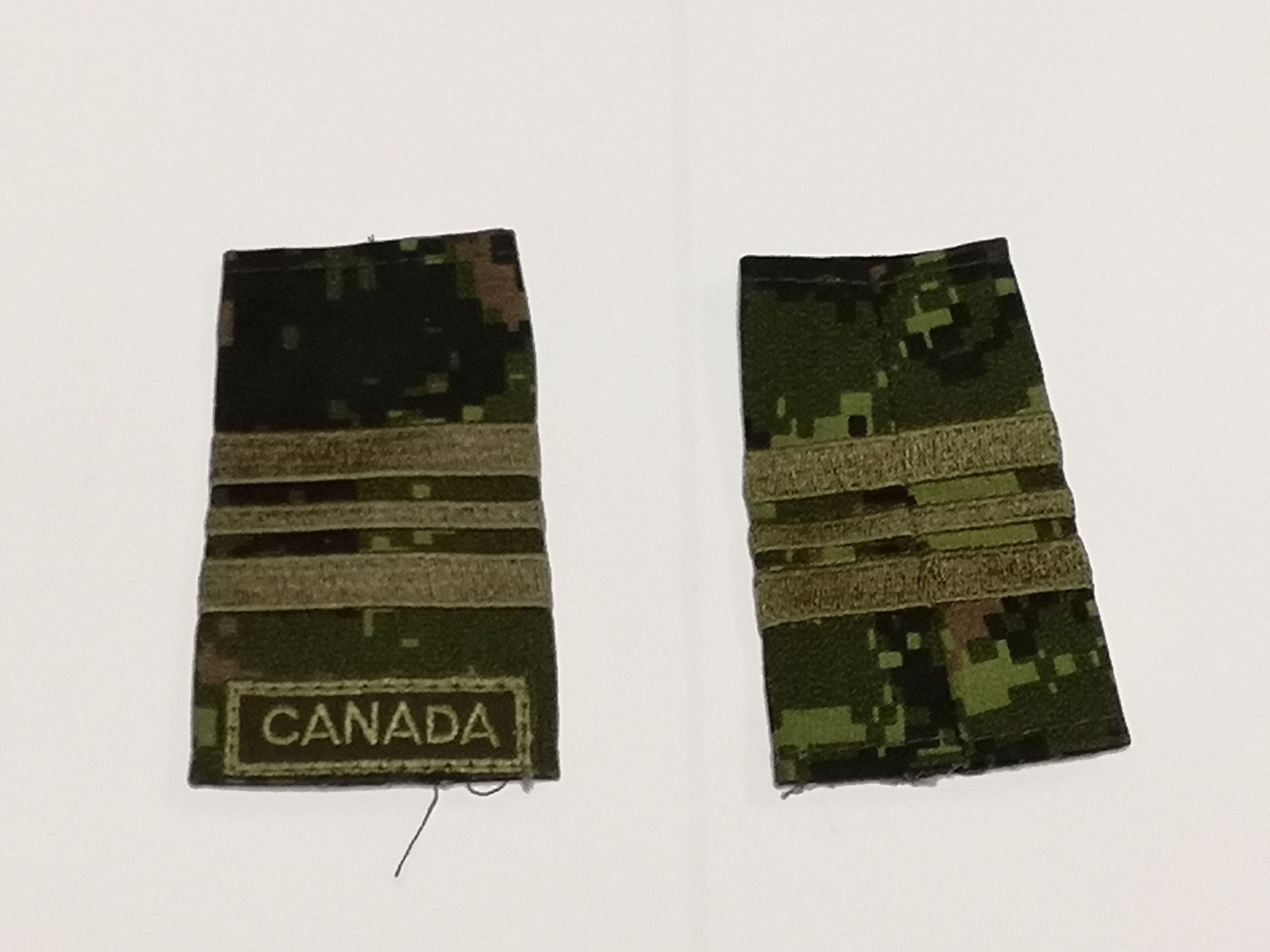 Canadian Armed Forces Cadpat Rank Epaulets Army - Major