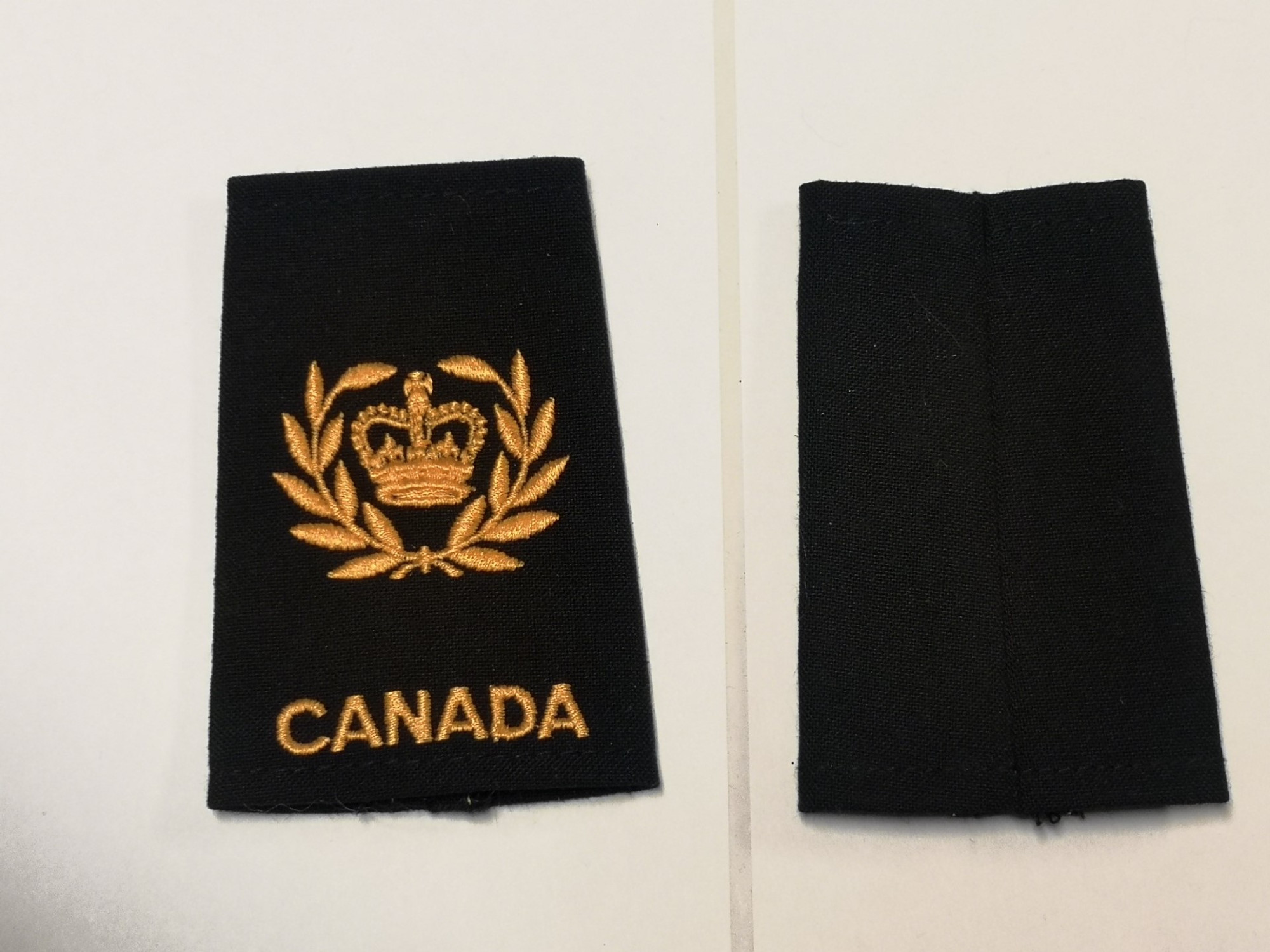 Canadian Armed Forces Rank Epaulets Navy - Chief Petty Officer, 2nd Class
