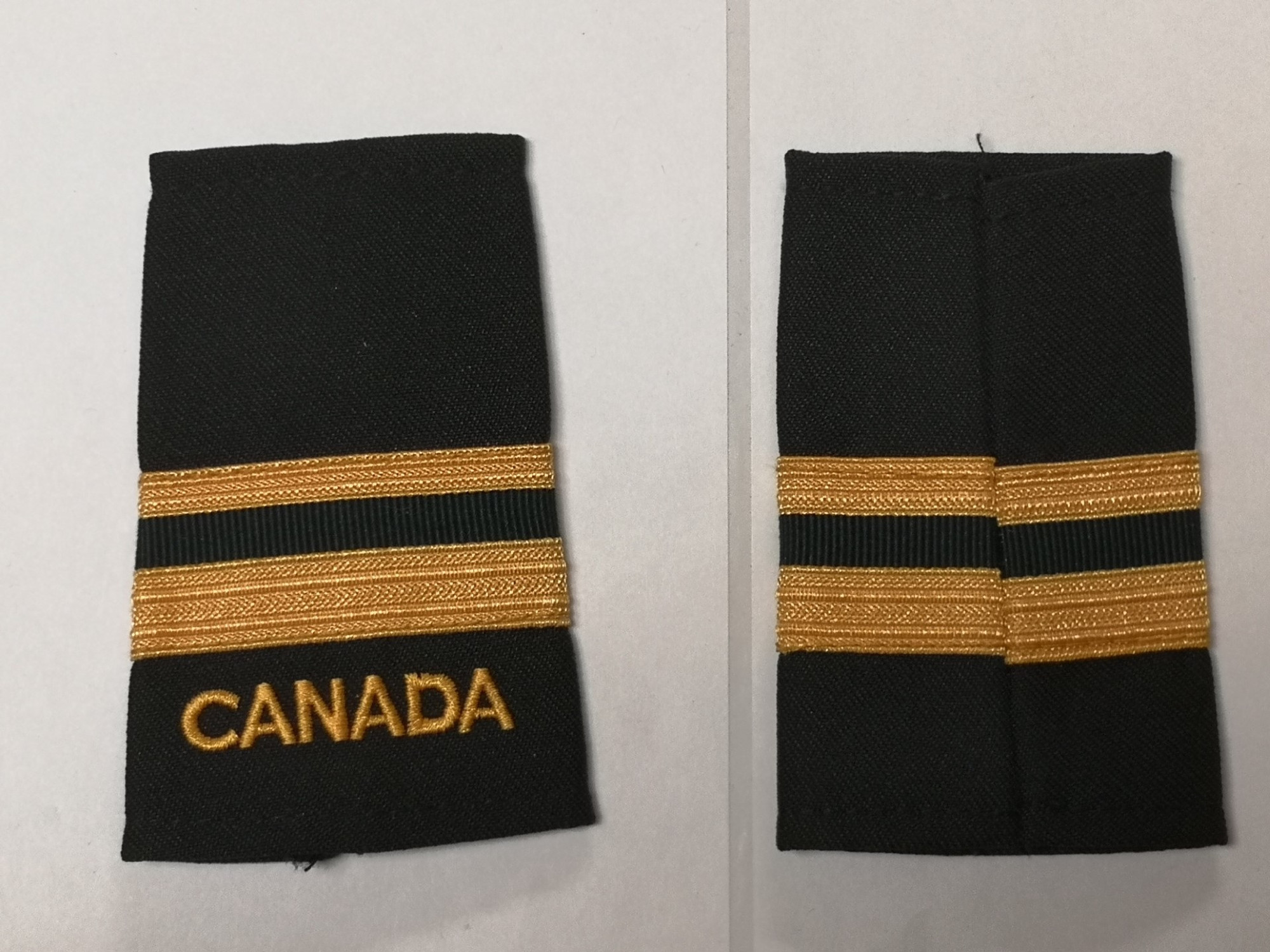 Canadian Armed Forces Dark Green Rank Epaulets Army - Lieutenant 