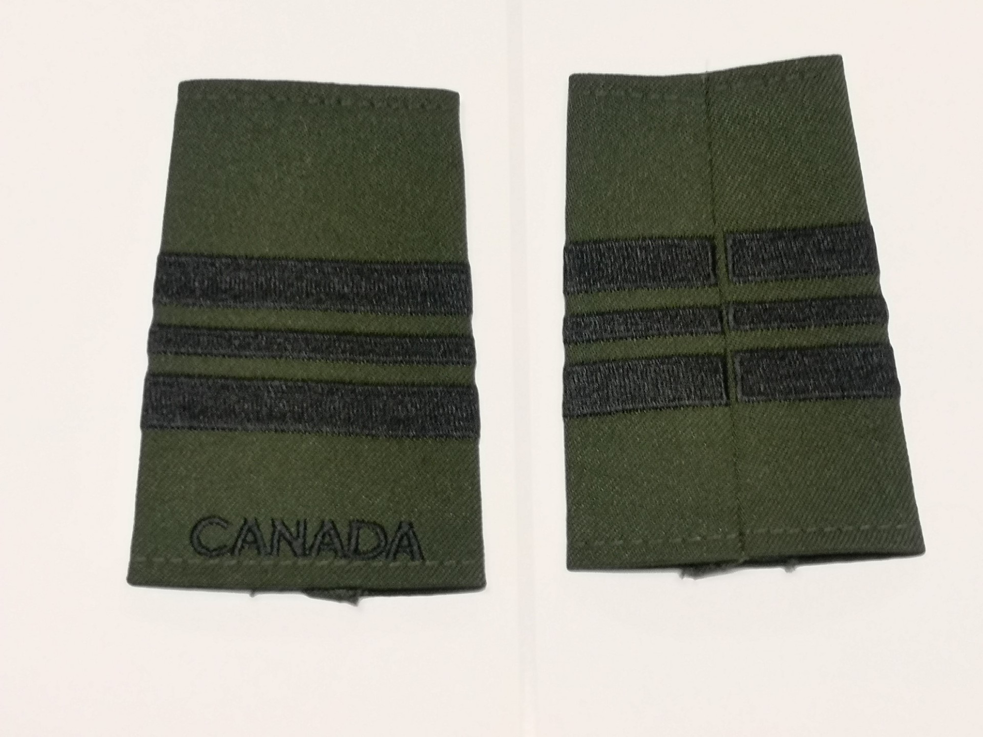 Canadian Armed Forces Green Rank Epaulets Navy - Lieutenant-Commander