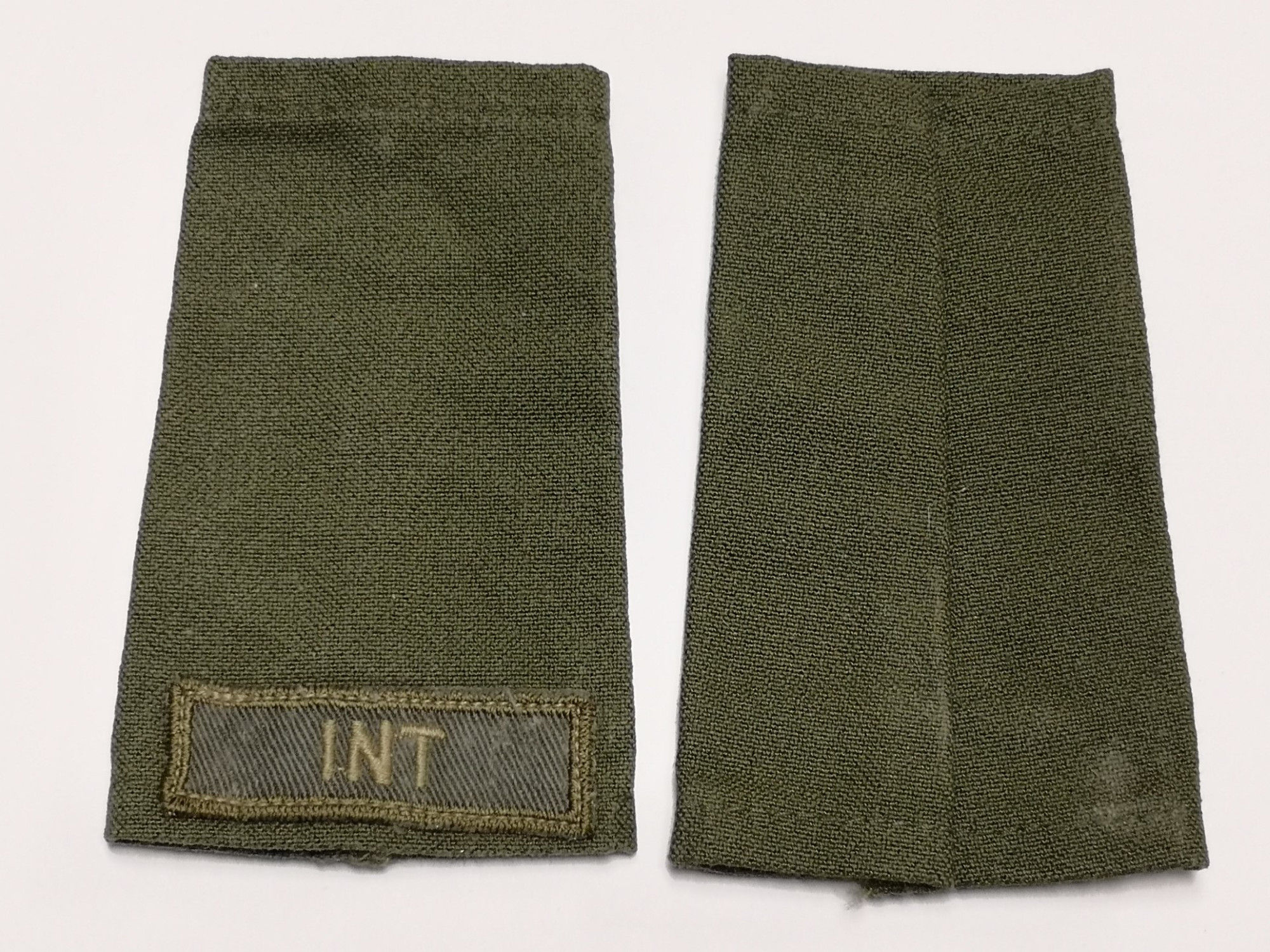 Canadian Armed Forces Green Rank Epaulets INT - Private (Basic)