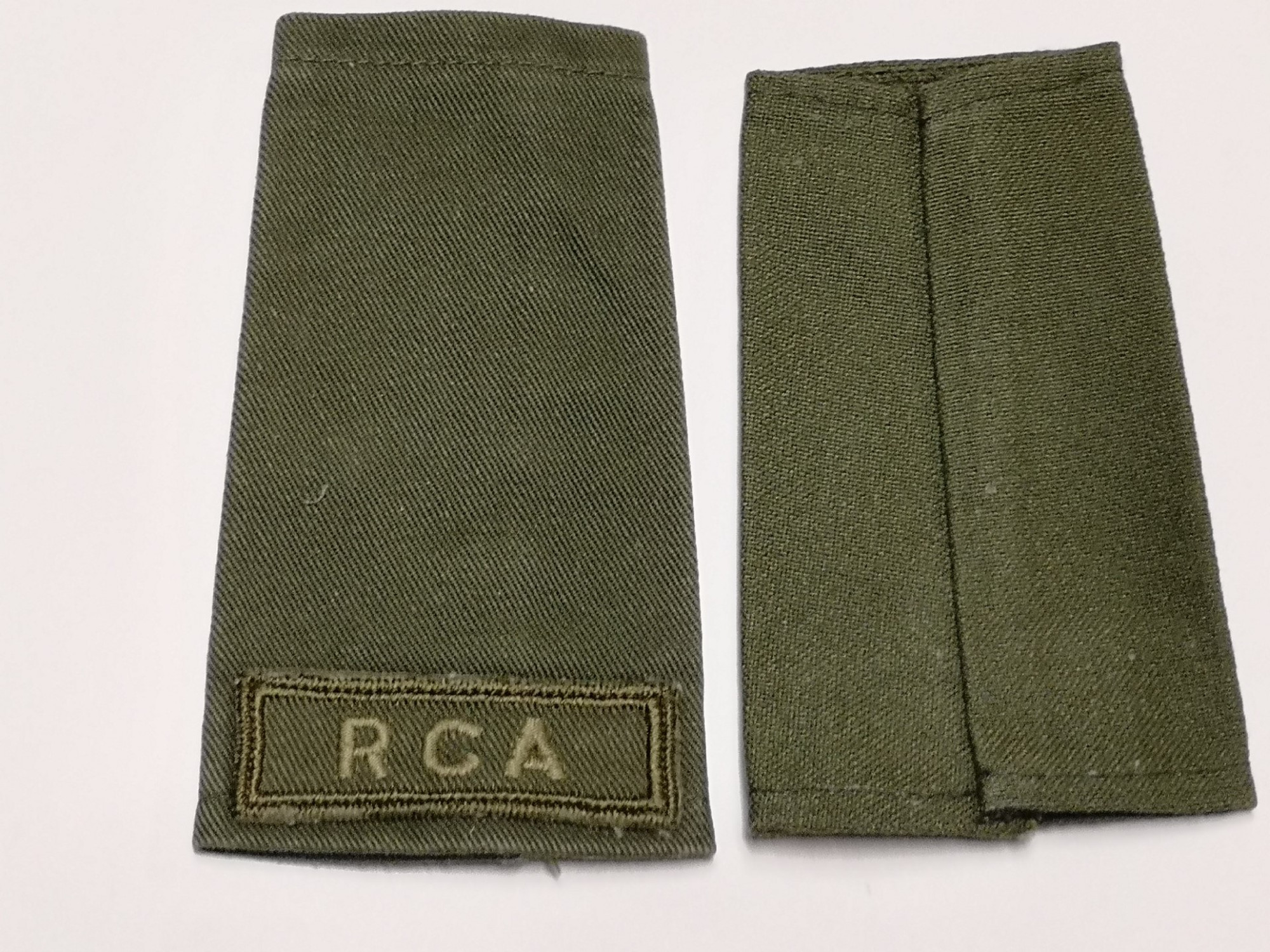 Canadian Armed Forces Green Rank Epaulets RCA - Private (Basic)