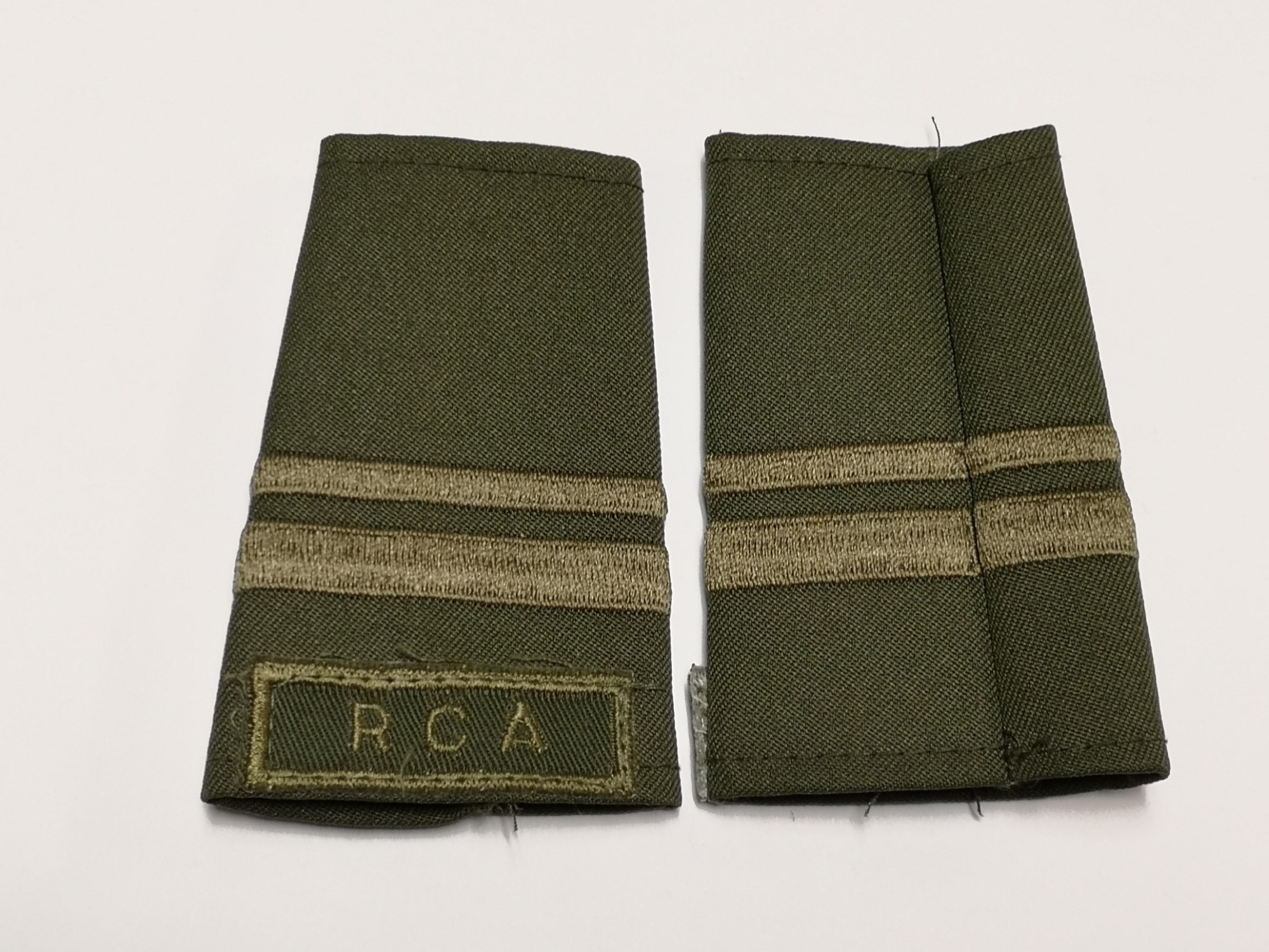 Canadian Armed Forces Green Rank Epaulets RCA - Lieutenant