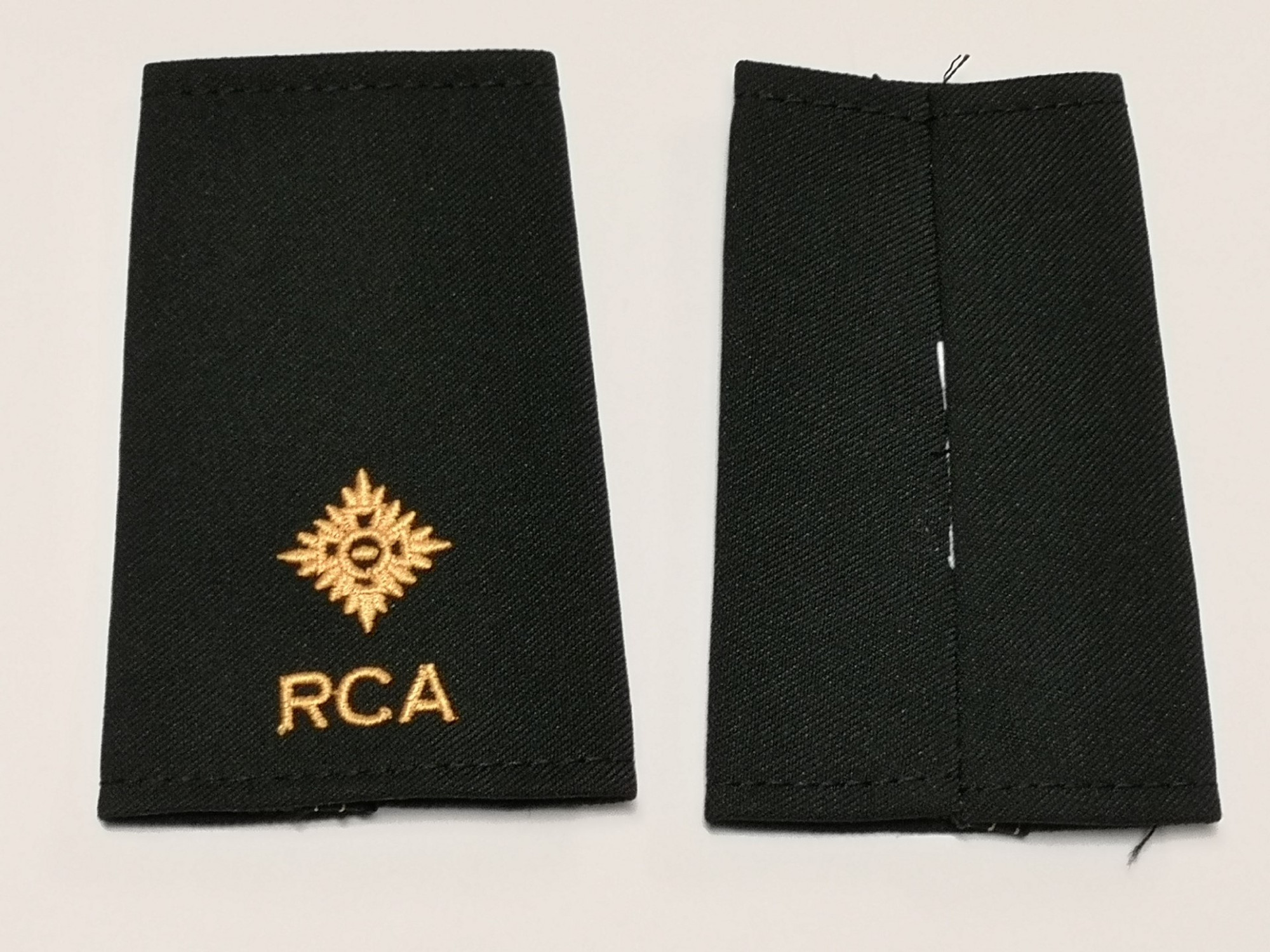 Canadian Armed Forces Dark Green Rank Epaulets RCA - Second Lieutenant