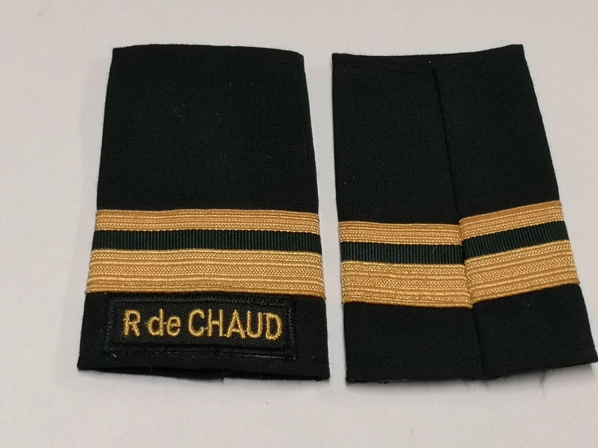 Canadian Armed Forces Dark Green Rank Epaulets R de CHAUD - Lieutenant