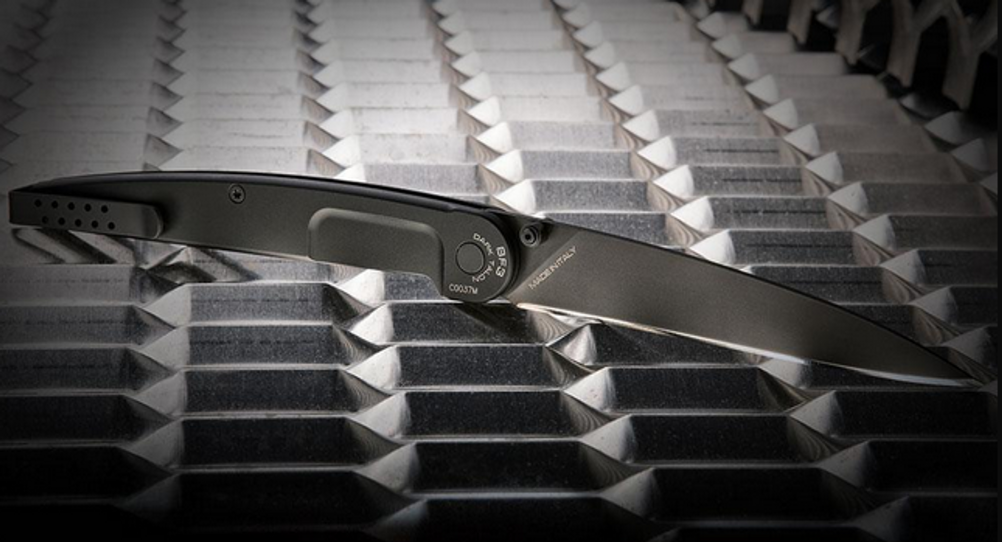 Extrema Ratio BF3 Dark Talon Folding Knife N690 Black Aluminum Black Ruvido