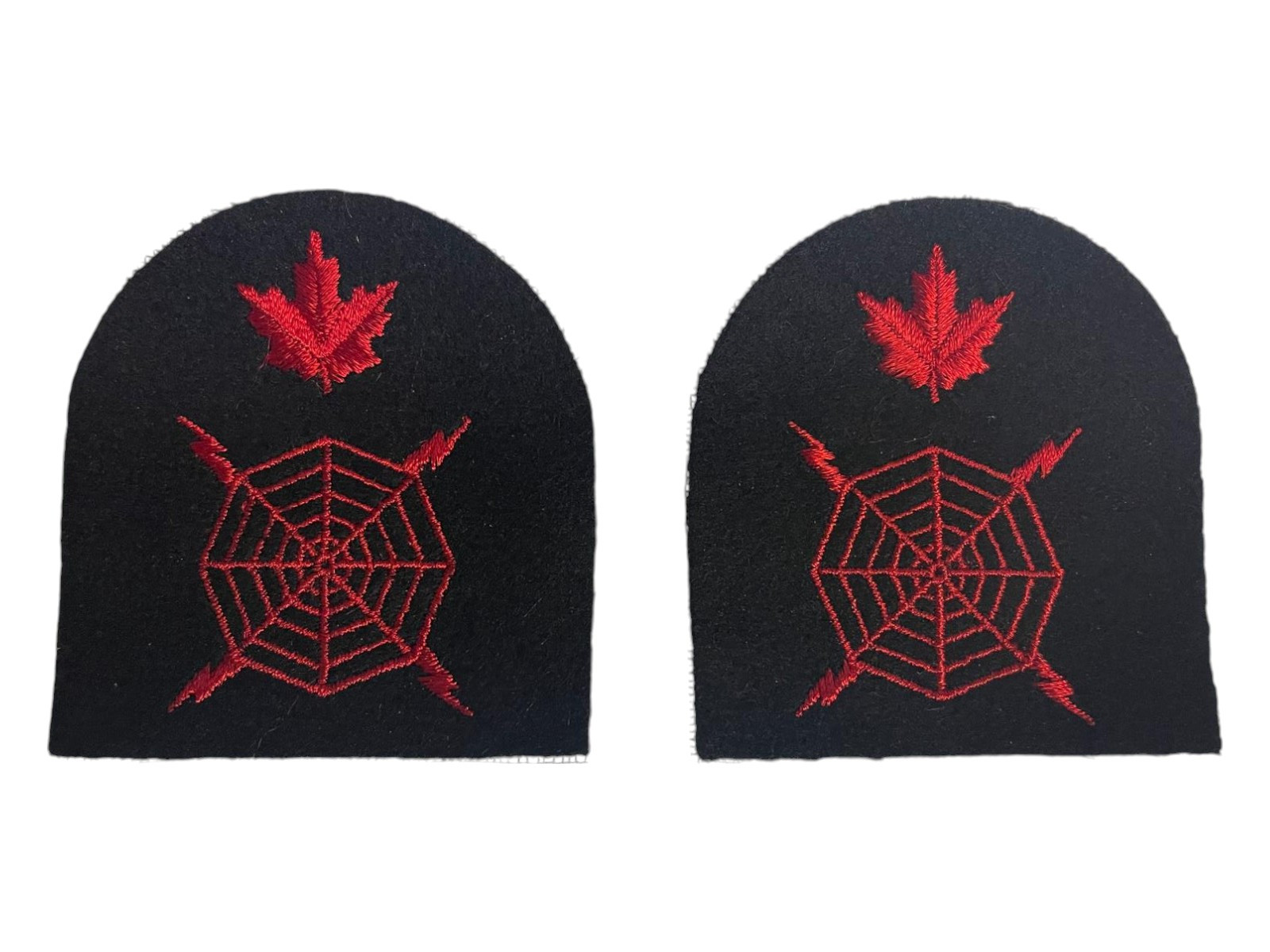 Royal Canadian Navy Radar Plotter Trade Shoulder Badge Set