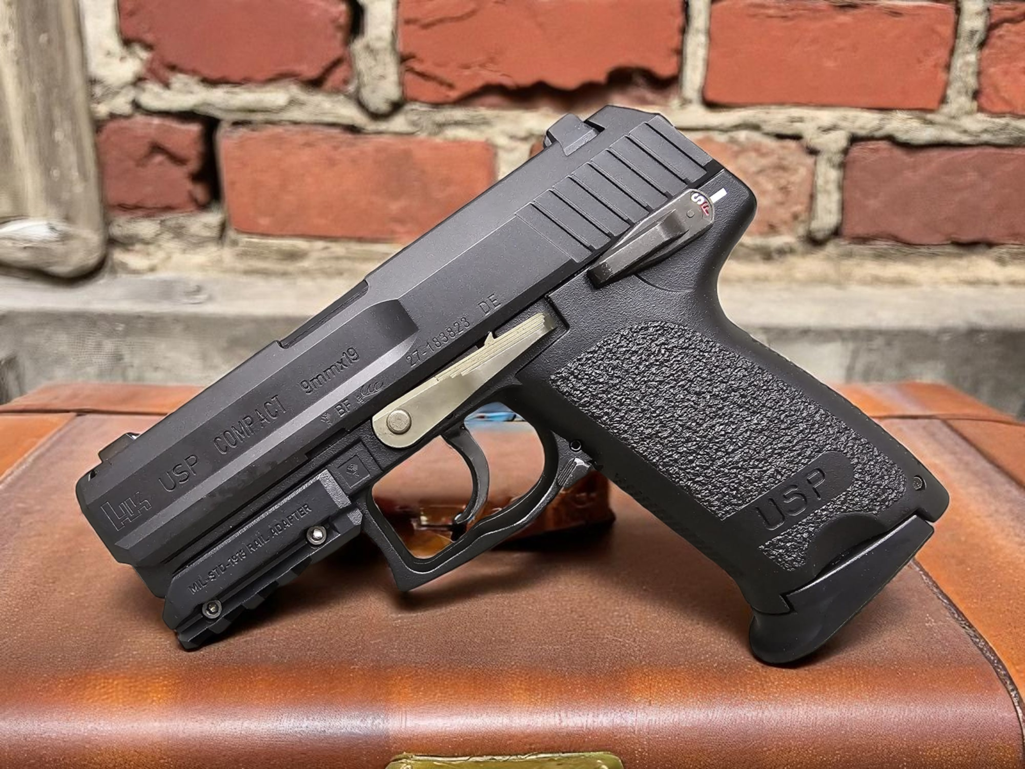 USP COMPACT Tokyo Marui H&K USP Compact Airsoft Gas Blowback - USED