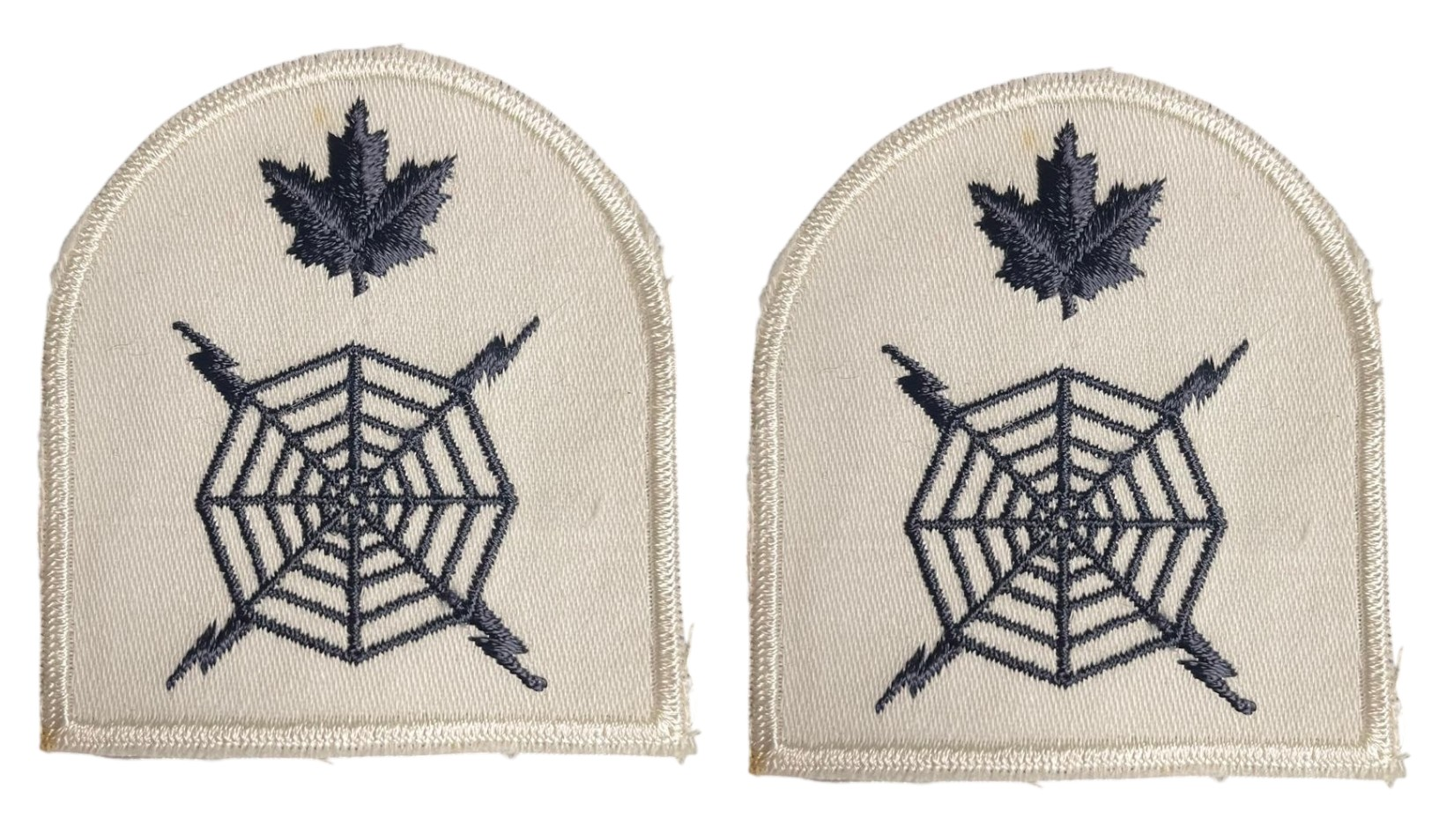Royal Canadian Navy Radar Plotter N/O Trade Shoulder Badge Set