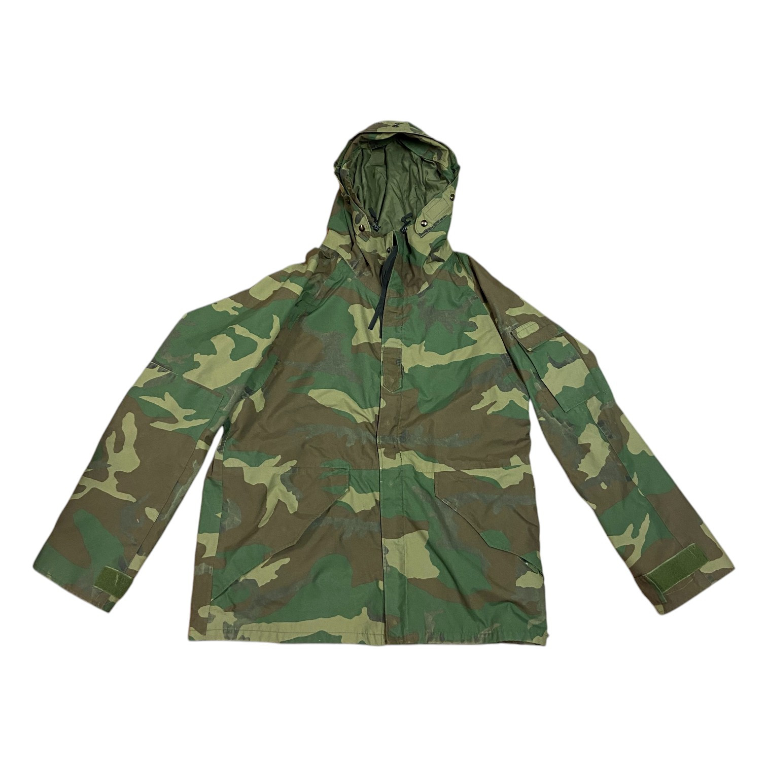 U.S. Armed Forces M81 Woodland Gore-Tex Cold Weather Parka - Medium Regular