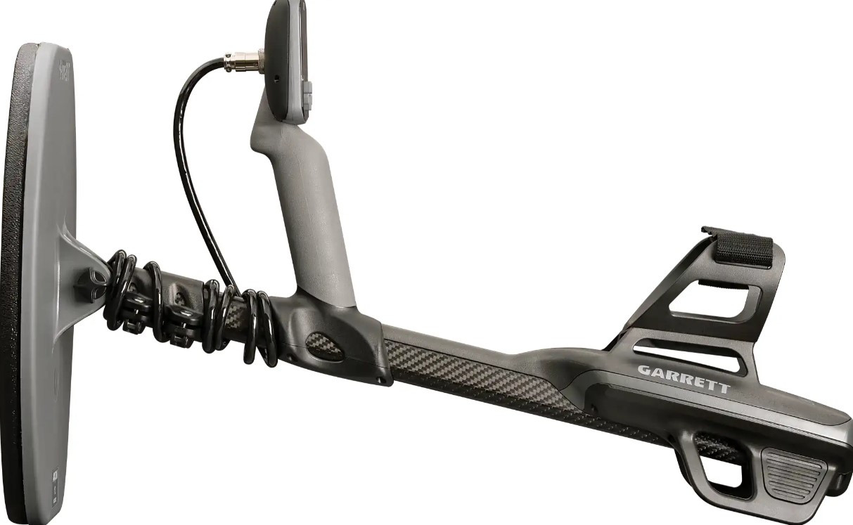 Garrett Axiom Lite Metal Detector With 11″X7″ Mono Coil