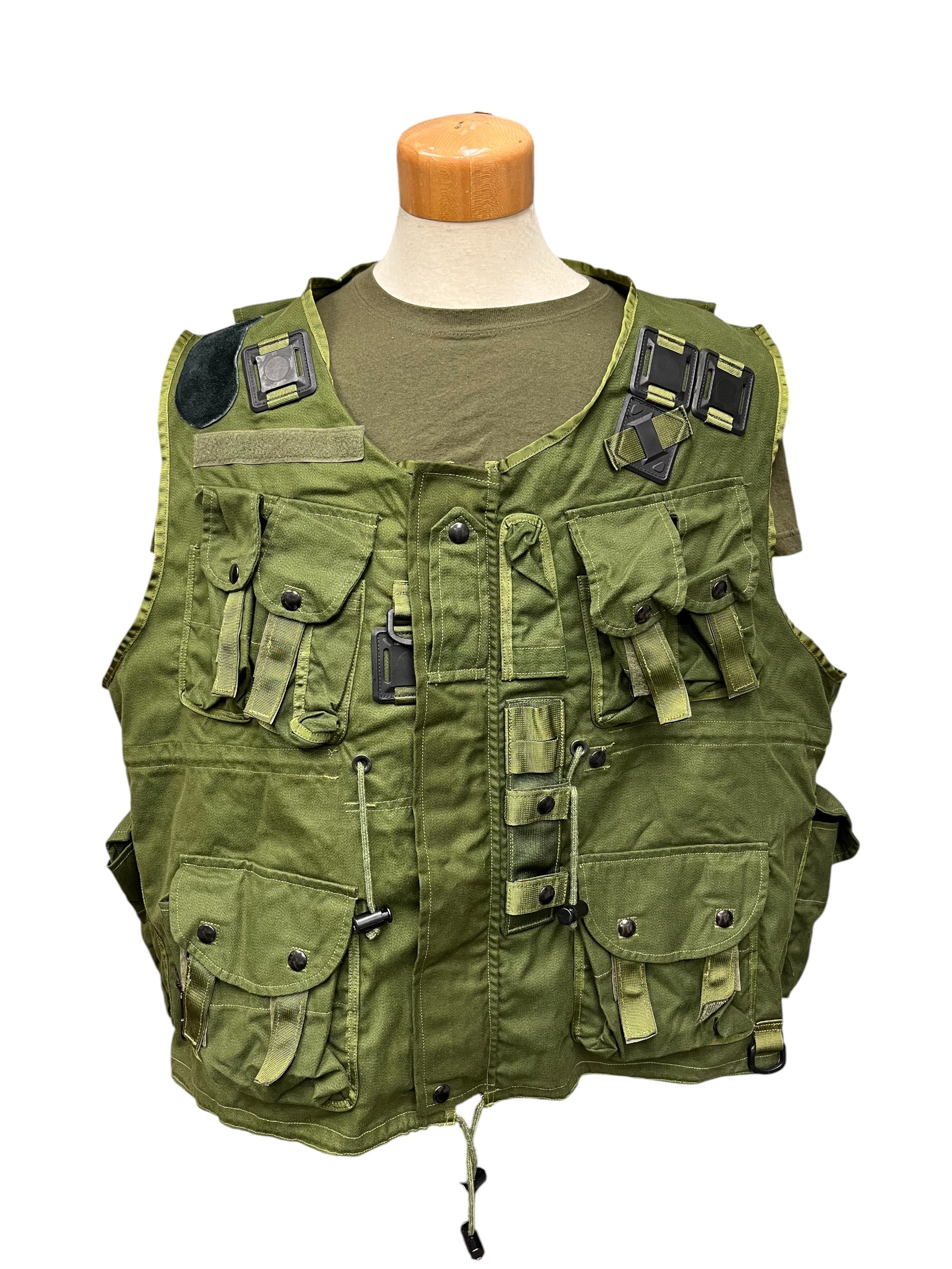 Canadian Armed Forces Load Bearing/Plate Carrier Vest - New