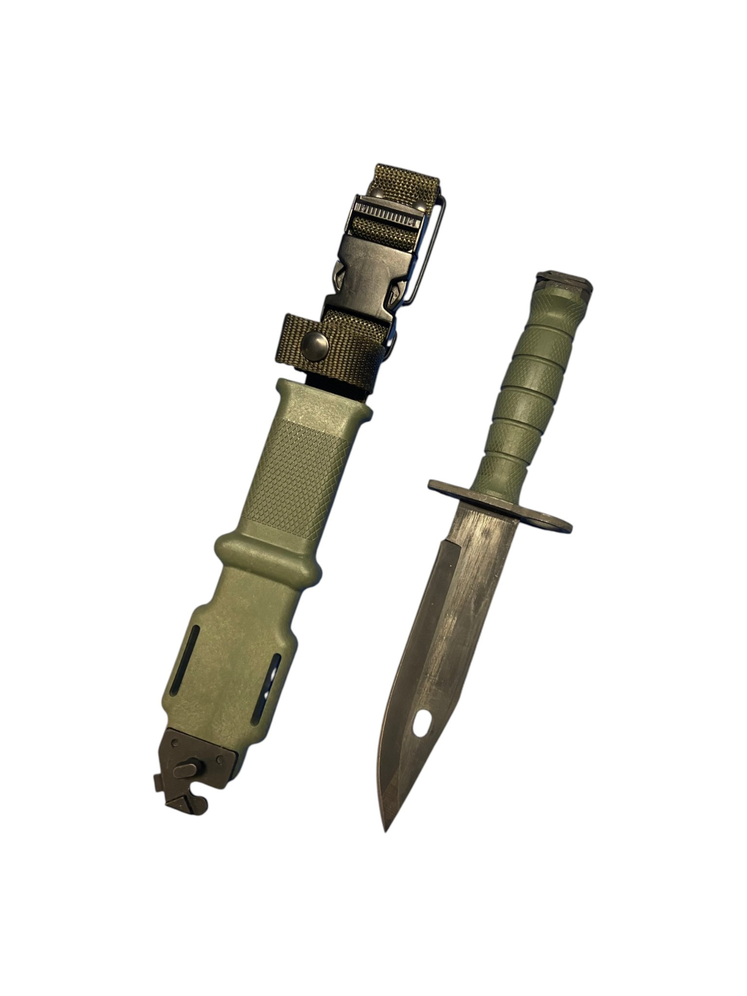 U.S. Armed Forces USGI Ontario M9 Bayonet & Scabbard W/ Bianchi Web Belt Hanger