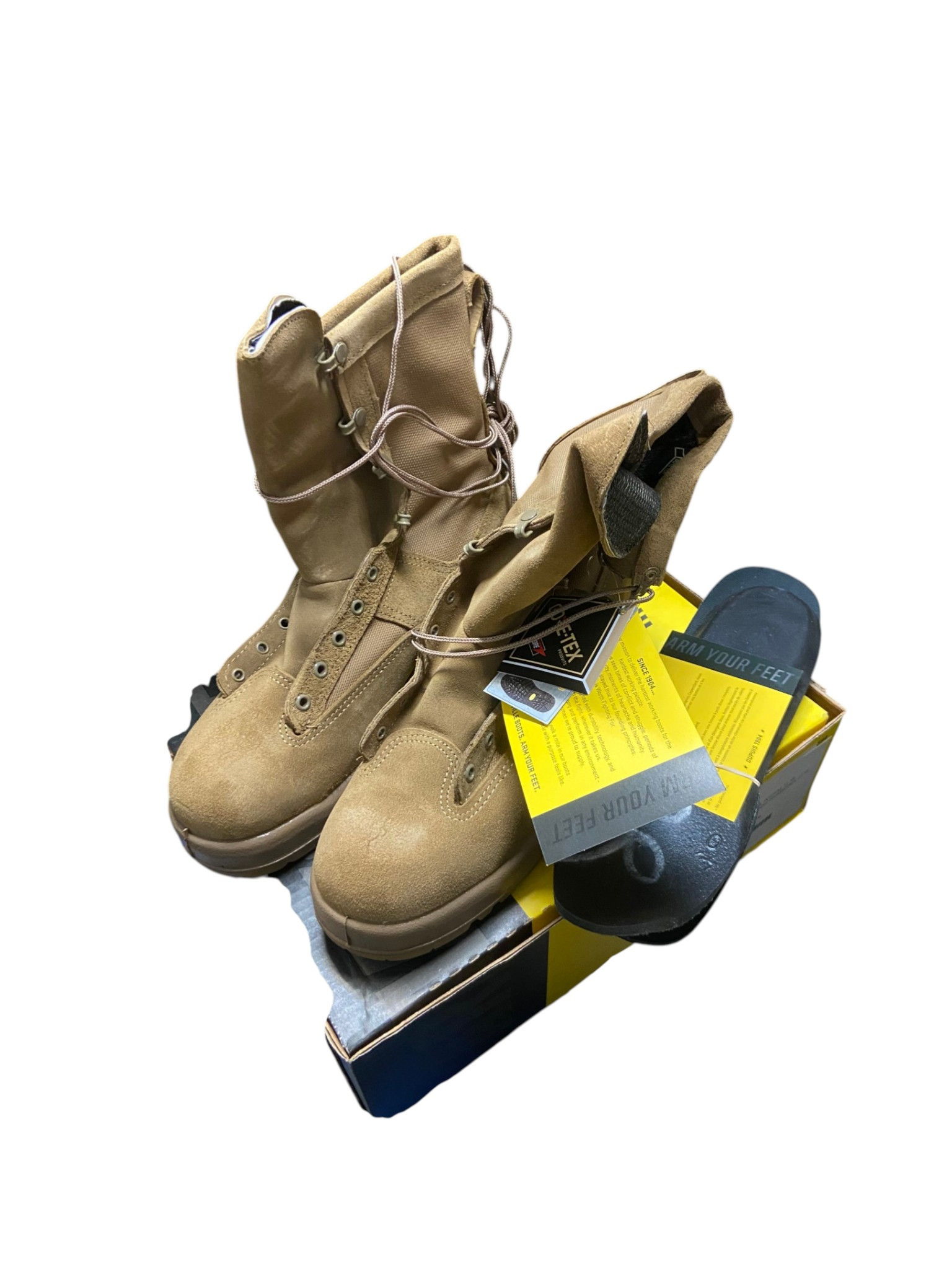 Canadian Armed Forces Belleville C790 Gore-Tex Flight & Combat Boots - 11.5R