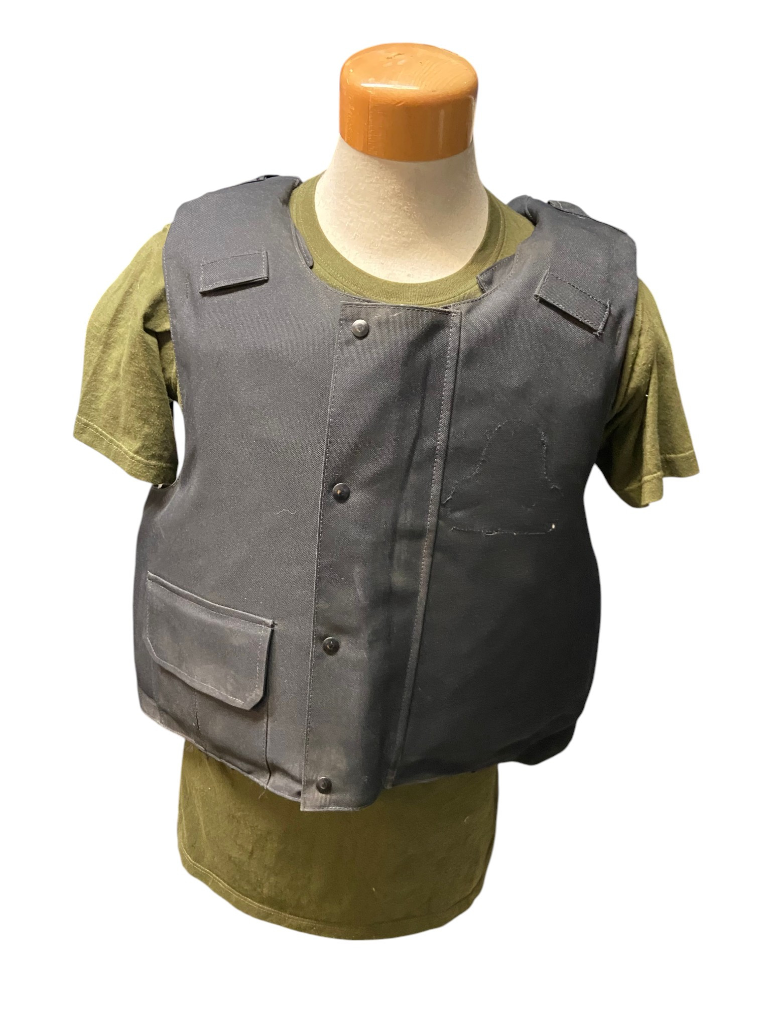 Surplus AEGIS Model CEEFOPOCBKMS Protective Armor W/Inserts - Medium Regular
