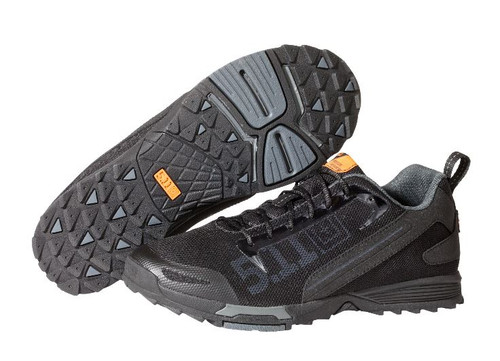 5.11 RECON Trainers - Black - Hero Outdoors display picture 1