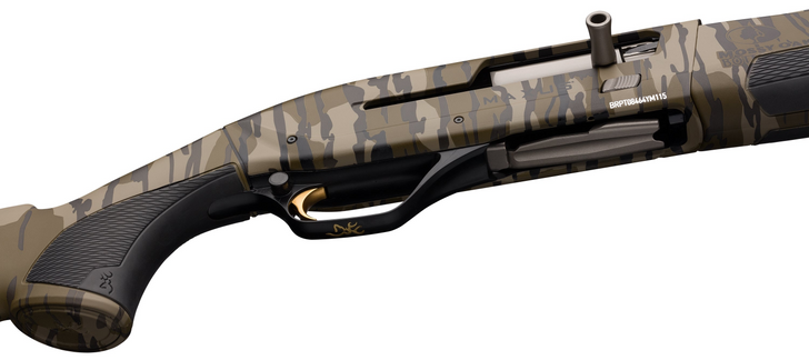 Browning Maxus II 12 Gauge 3.5" Chamber 26" Barrel 4 Round Fiber Optic Sight Composite Stock Invectorr Plus Chokes Mossy Oak Original Bottomland Camo 011742205