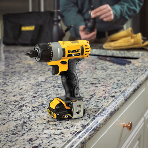 12V MAX Lithium-Ion Cordless Screwdriver / Impact Driver Combo Kit