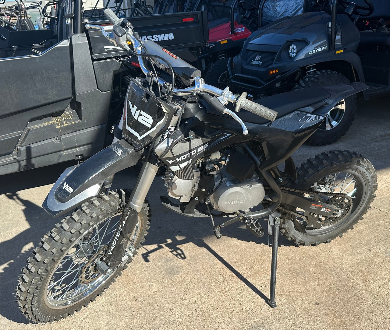 Display Model Vitacci DB-V12 124cc Dirt Bike, 4-Stroke, Air Cooled