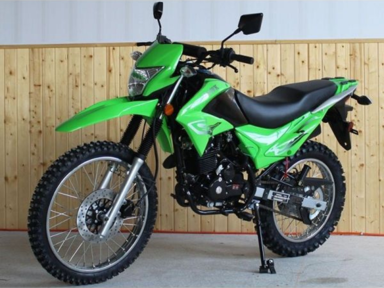 DongFang 250cc Pro-Hawk Enduro Bike - 5-Speed Manual