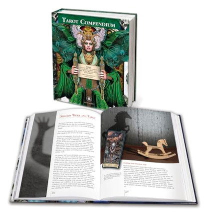 Tarot Compendium by Lo Scarabeo 9780738756905