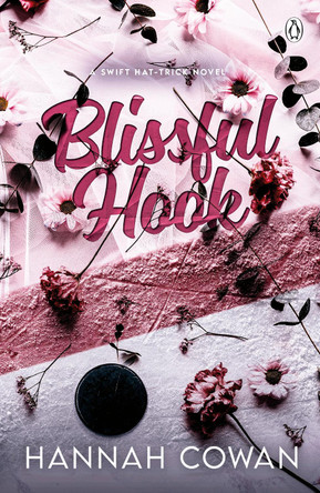 Blissful Hook by Hannah Cowan 9781405966344