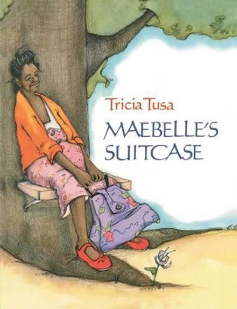 Maebelle's Suitcase by Tricia Tusa 9780689714443