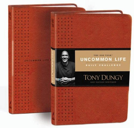 One Year Uncommon Life Daily Challenge, The by Tony Dungy 9781414362489
