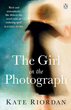 The Girl in the Photograph by Kate Riordan 9781405917421 [USED COPY]