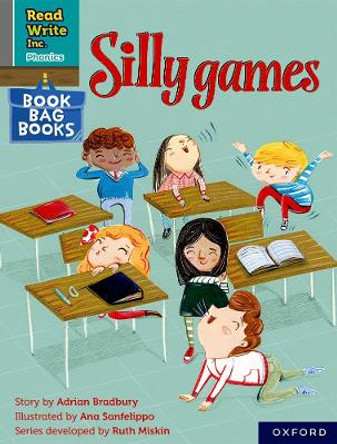 Read Write Inc. Phonics: Grey Set 7 Book Bag Book 5 Silly games by Adrian Bradbury