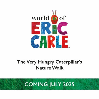 The Very Hungry Caterpillar's Nature Walk: A Search-and-Find Book Eric Carle 9780241735794