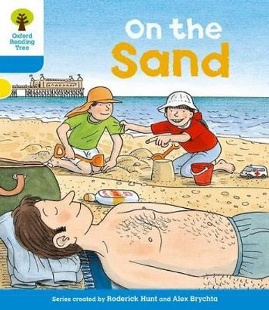Oxford Reading Tree: Level 3: Stories: On the Sand by Roderick Hunt