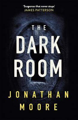 The Dark Room by Jonathan Moore 9781409165040
