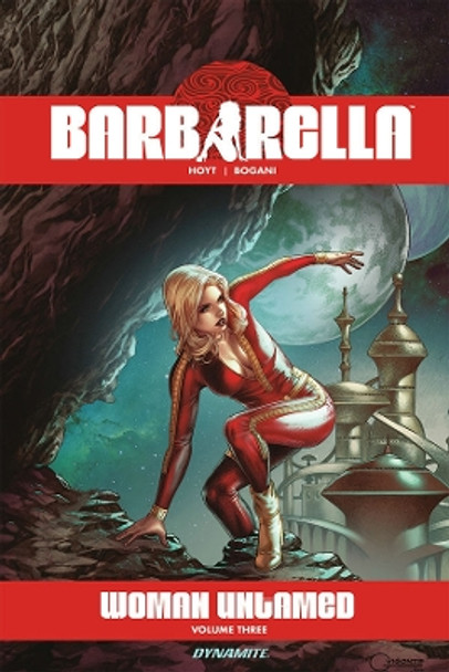Barbarella: The Center Cannot Hold Sarah A. Hoyt 9781524123925