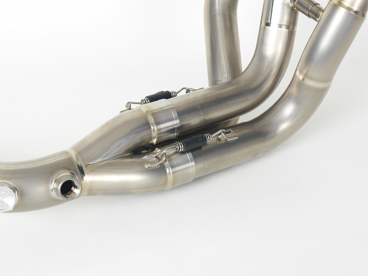 Graves Motorsports Yamaha FZ09 FJ09 MT-09 XSR900 Full Ti Exhaust System
