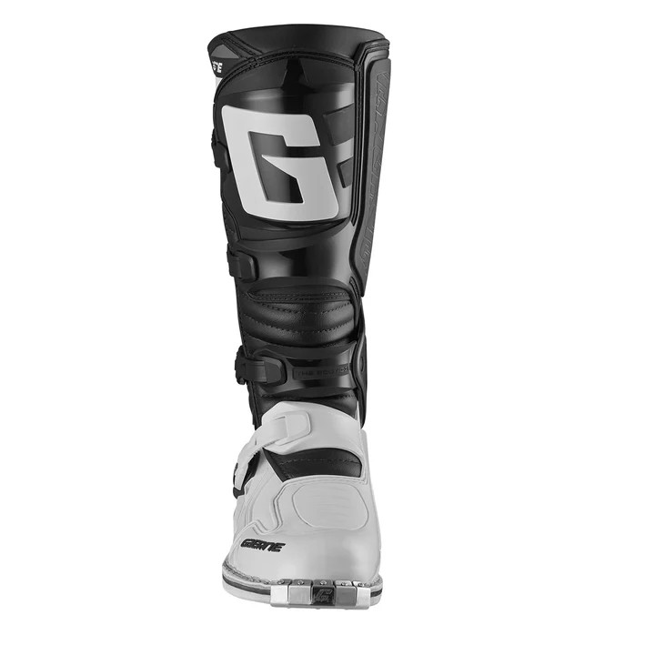 SG10 BLACK / WHITE
