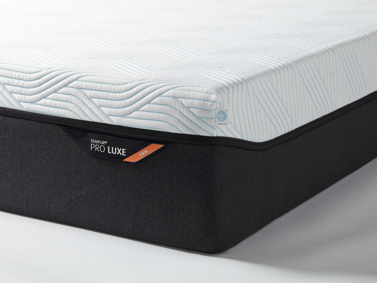 Tempur Pro Luxe Smartcool Mattress King White