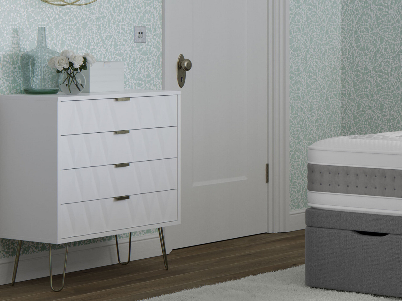 Bexley 4 Drawer Wide Chest Of Drawers 4 Drawers White Matt Gold