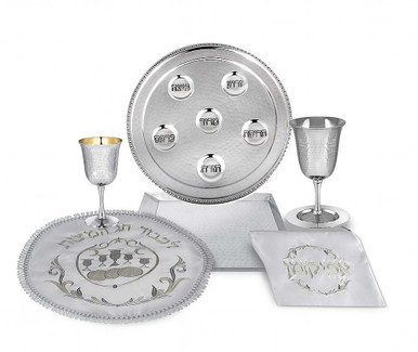 Elegant 6 Piece Passover Set - Hammered with Square Matzah Cover