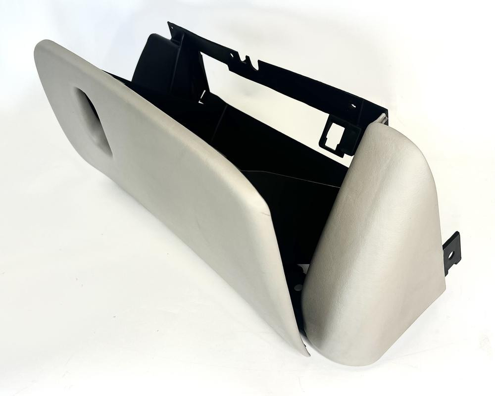 2003 2004 C5 Corvette Glove Box Assembly Shale OEM 10326999