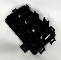 2005 - 2007 C6 Corvette Engine Fuse Block Junction Box OEM 21996326